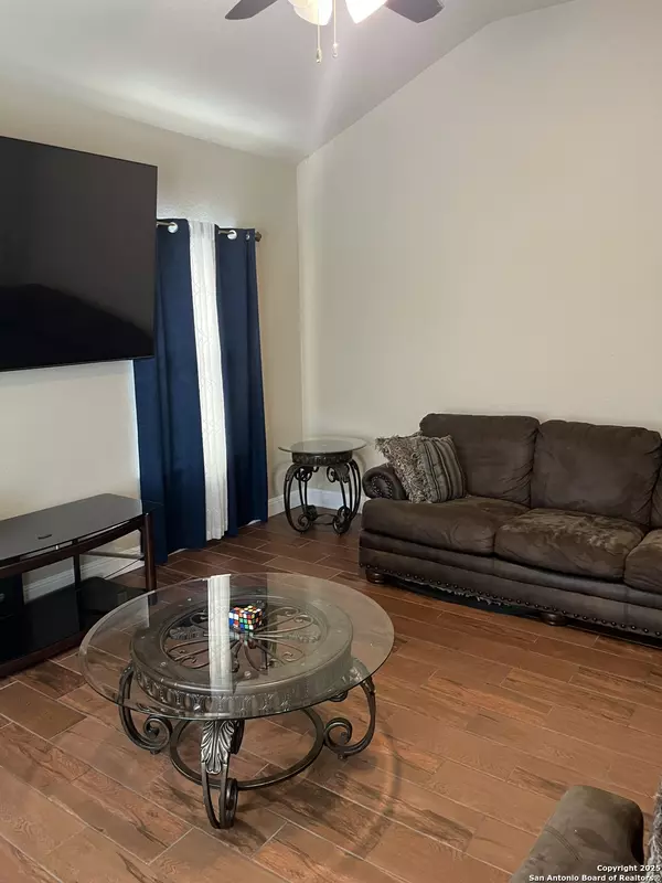 San Antonio, TX 78211,1406 Crystal