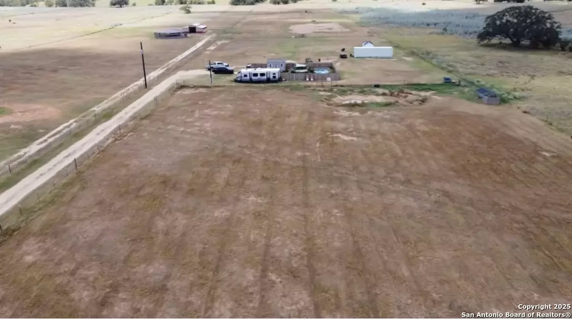 Floresville, TX 78114,3144 Fm 1922