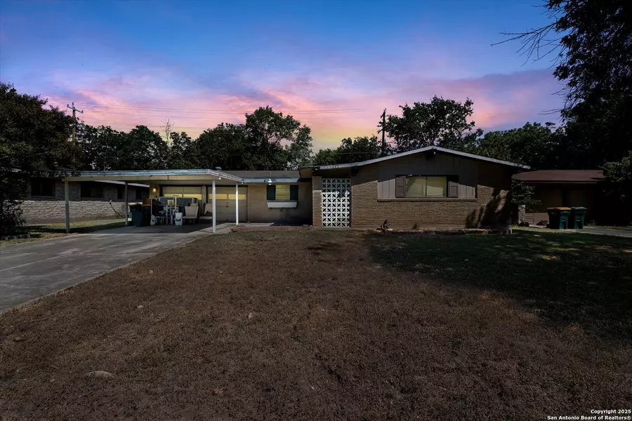 317 Lindbergh, Universal City, TX 78148