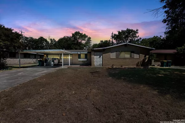 317 Lindbergh, Universal City, TX 78148