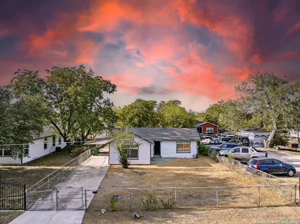 927 W Mally, San Antonio, TX 78221