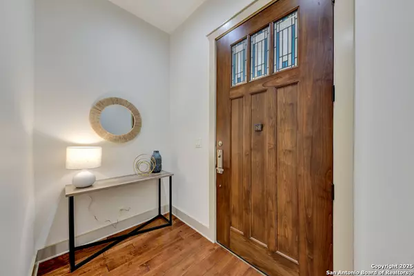 Alamo Heights, TX 78209,211 Inslee Ave