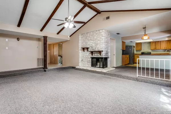 San Antonio, TX 78250,5426 Timbermont
