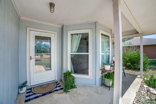 Jourdanton, TX 78026,309 Tamarac