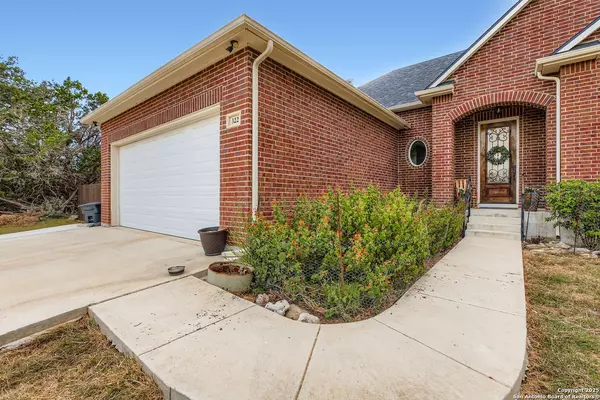 Bandera, TX 78003,322 Riverview