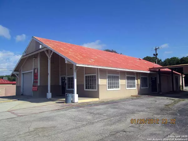 Universal City, TX 78148,1526 Pat Booker