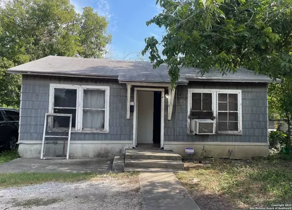 1534 el monte, San Antonio, TX 78201