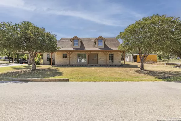 Natalia, TX 78059,205 6th