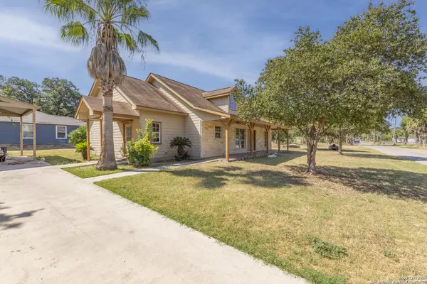 Natalia, TX 78059,205 6th