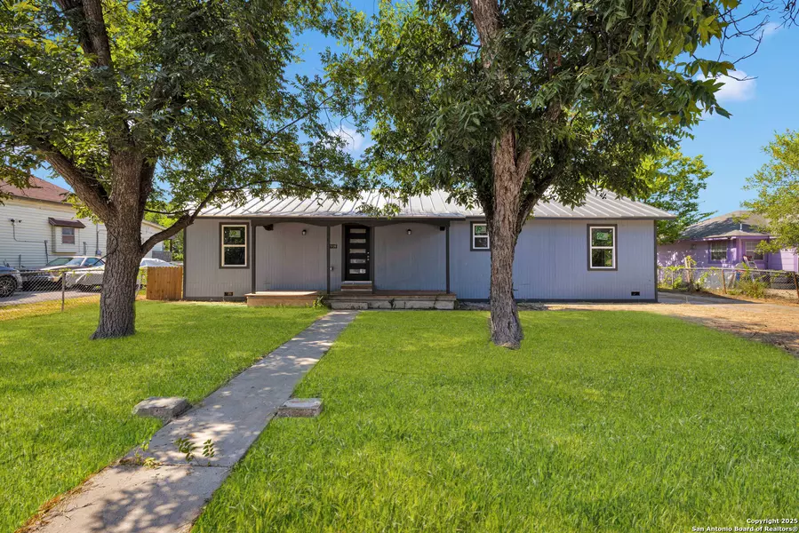 1126 W Lullwood, San Antonio, TX 78201