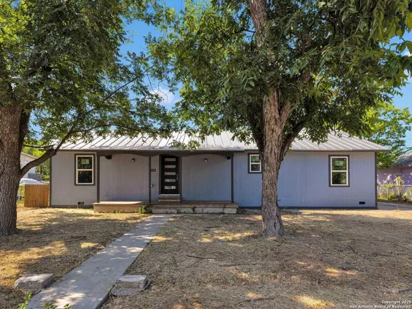 1126 Lullwood, San Antonio, TX 78201