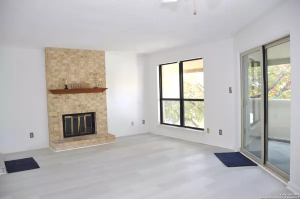 San Antonio, TX 78213-4811,11843 BRAESVIEW UNIT 1012