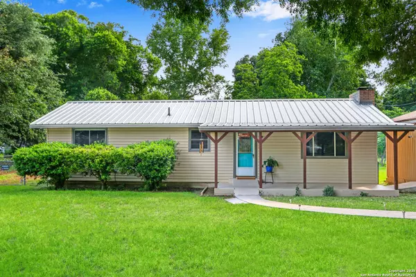 Mcqueeney, TX 78123,1410 Pecan