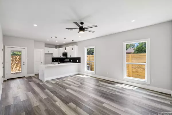 San Antonio, TX 78210,803 Indiana