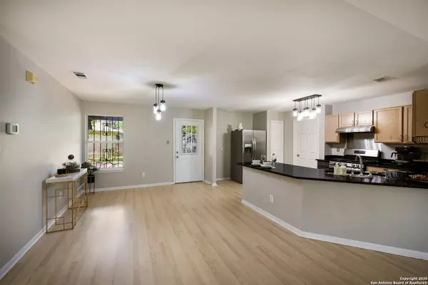 San Antonio, TX 78207,2015 Vera Cruz