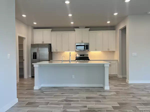 760 Fort Leonard, San Antonio, TX 78245