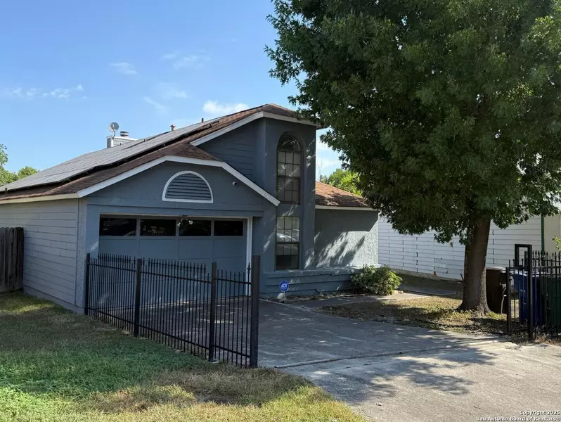 6011 Meadow Sunrise Dr, San Antonio, TX 78244