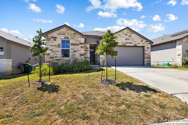 San Antonio, TX 78233,7333 Walkers Loop