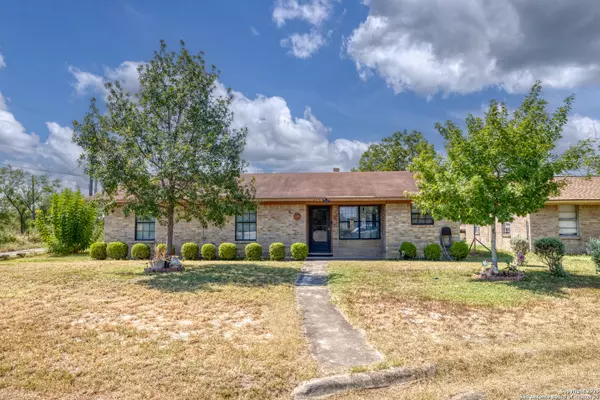 Uvalde, TX 78801,465 Melody