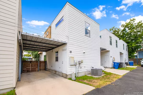 San Antonio, TX 78202,704 Cherry