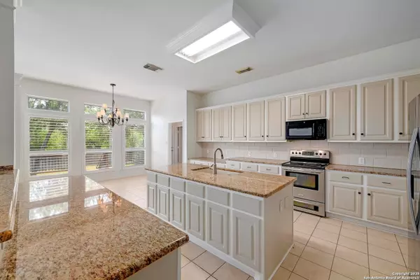 San Antonio, TX 78258,1718 Escada