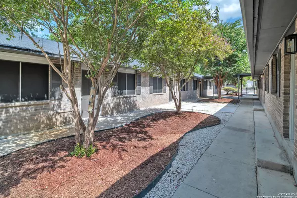 San Antonio, TX 78223,408 Regina UNIT 3