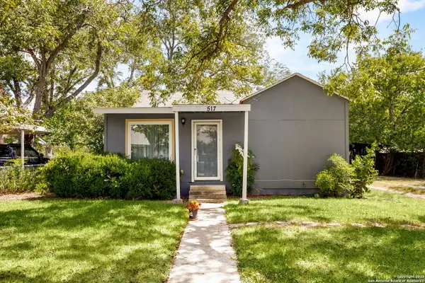 517 Heideke, Seguin, TX 78155