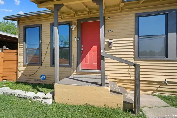 115 DUMOULIN, San Antonio, TX 78210-2225