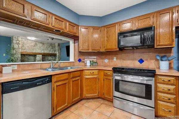 San Antonio, TX 78230-1340,11520 HUEBNER RD UNIT 102