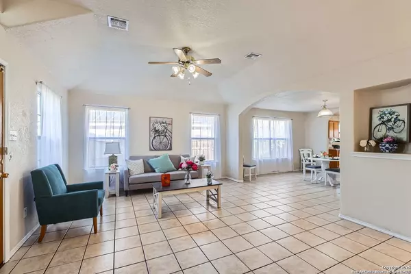 San Antonio, TX 78250,8803 Fenwood