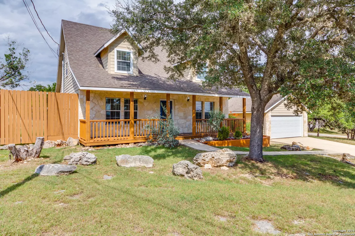 Bandera, TX 78003,807 Heinen