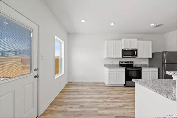 San Antonio, TX 78223,11523 Lazybird Lane