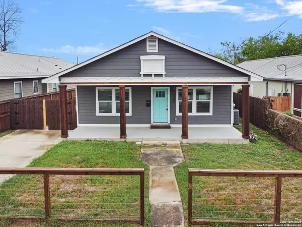 130 Vitra Pl, San Antonio, TX 78210