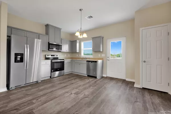 San Antonio, TX 78237,623 VILLA LINDA