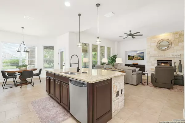 10807 Zedernholz Run New Braunfels, TX 78132