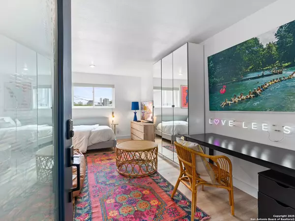 Austin, TX 78703,1111 10th UNIT APT 206