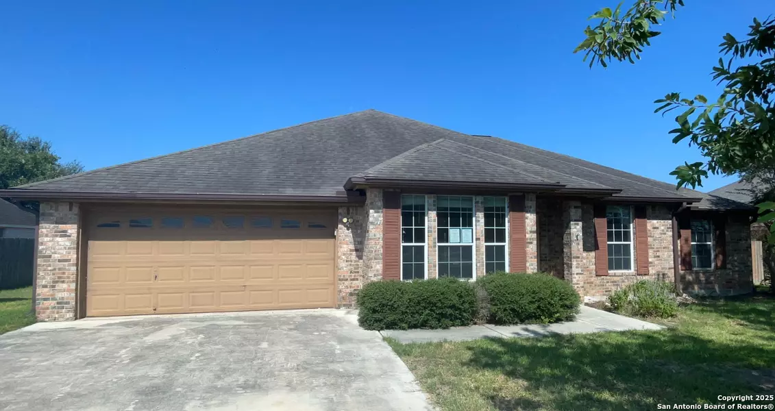 152 Castle Breeze Drive, Seguin, TX 78155