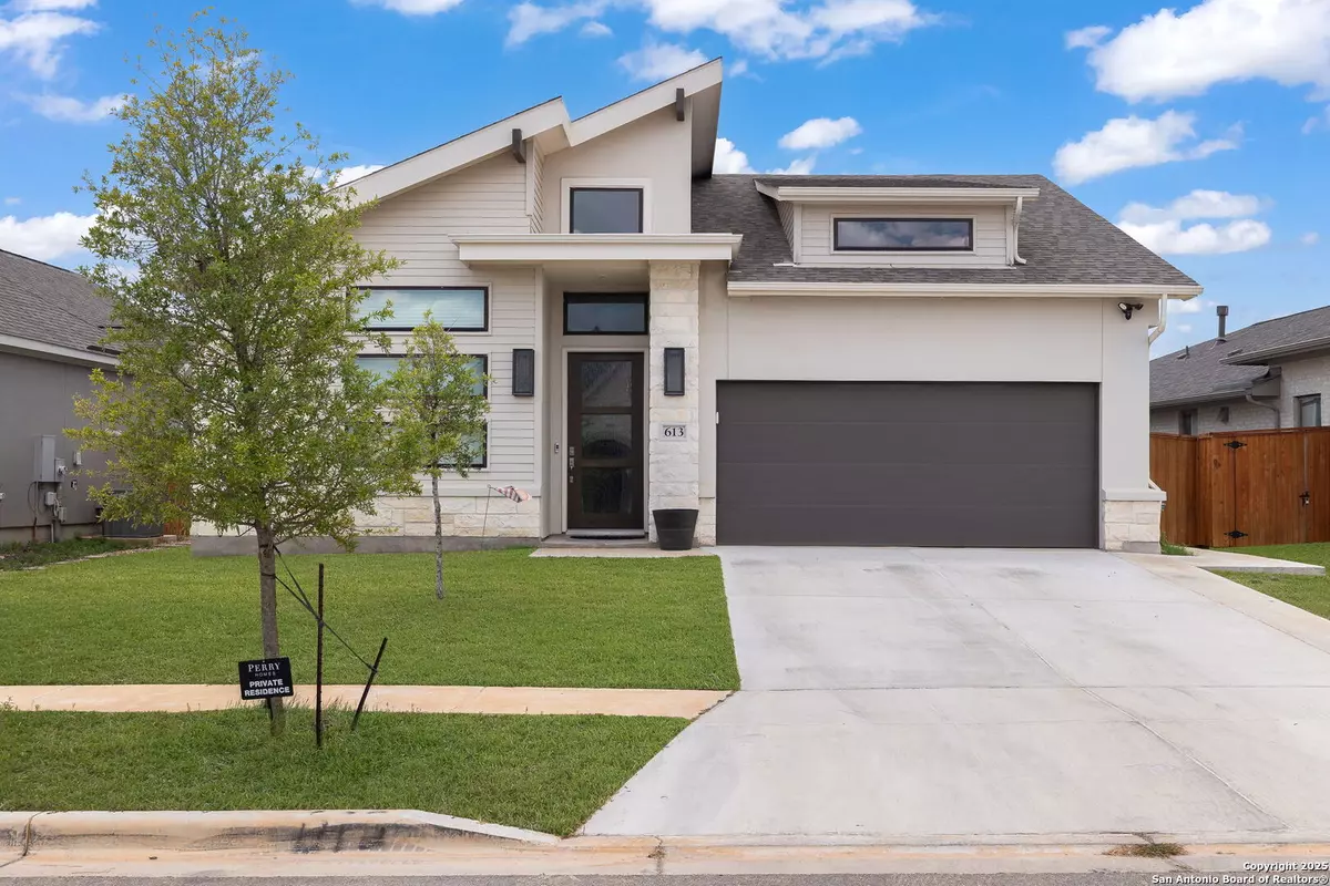 New Braunfels, TX 78132,613 Meade