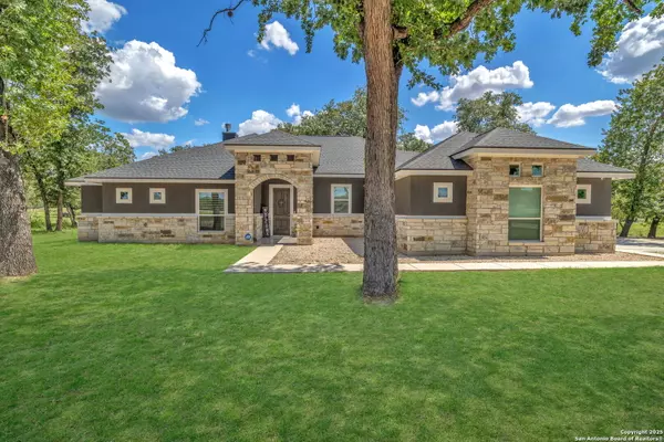 La Vernia, TX 78121-5950,221 Cibolo Ridge Dr
