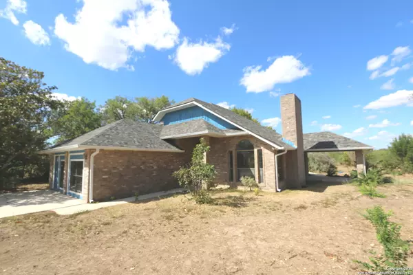 Seguin, TX 78155,1920 Fm 477