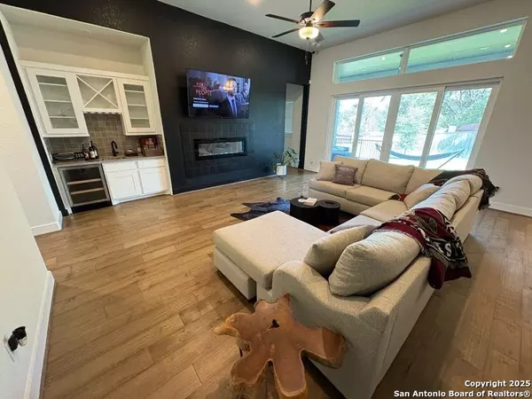 San Antonio, TX 78230,2710 Creekside