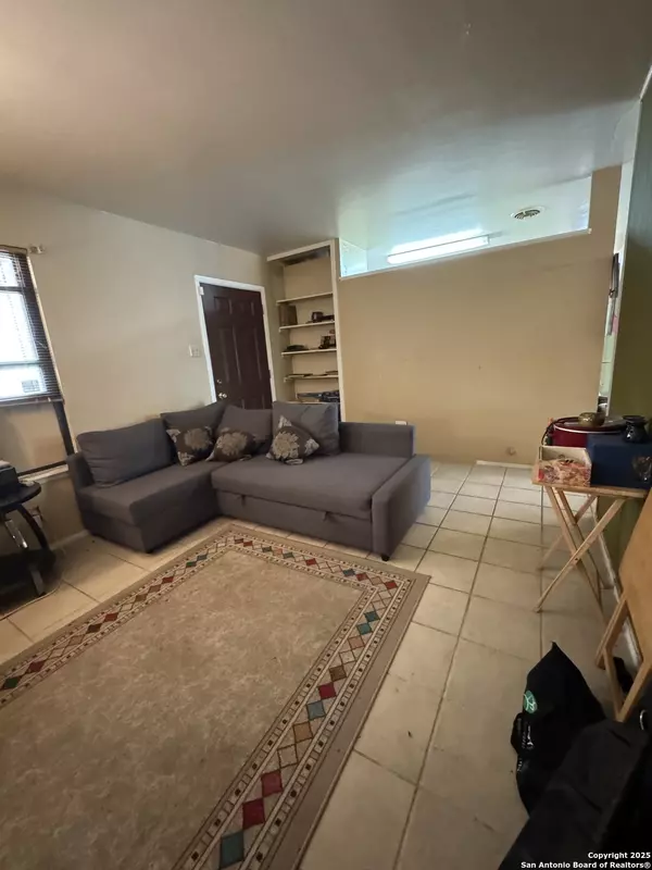 San Antonio, TX 78242,130 Kontiki Pl