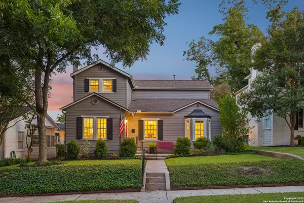 Alamo Heights, TX 78209,326 Wildrose