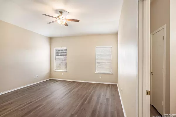 San Antonio, TX 78254,9842 Charline