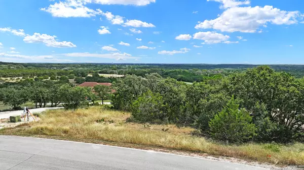 San Antonio, TX 78266-4400,27010 ROCKY RIM