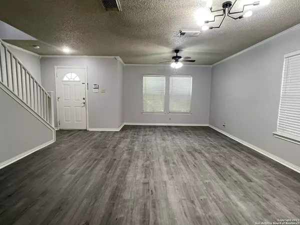 San Antonio, TX 78254-6754,9646 LIMESTONE POND