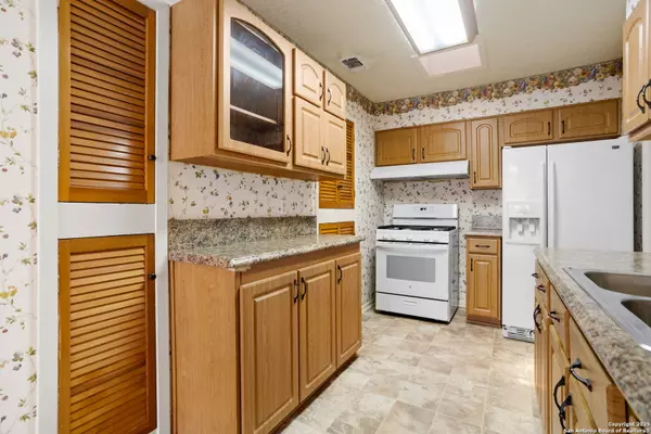 Schertz, TX 78154,443 River Road