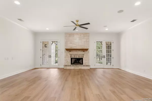 New Braunfels, TX 78132,25960 Bent Bluff