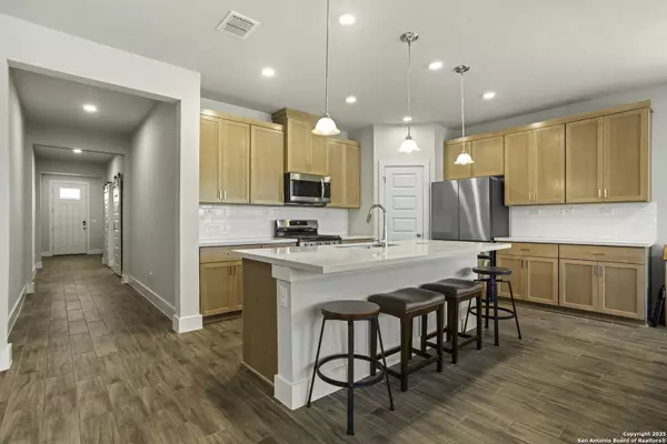 San Antonio, TX 78233,7168 Walkers Loop