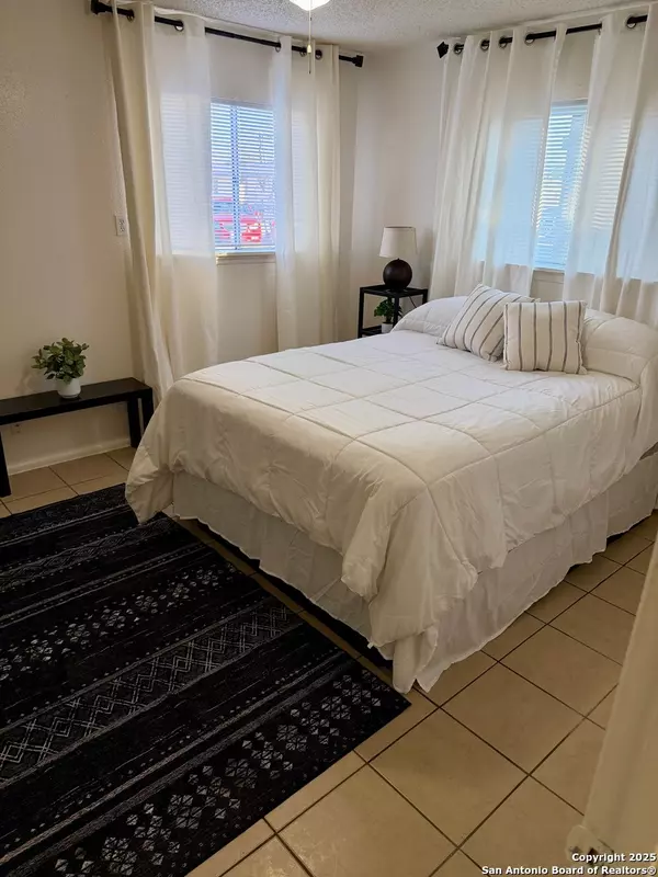 San Antonio, TX 78221,144 W Villaret Blvd UNIT 140